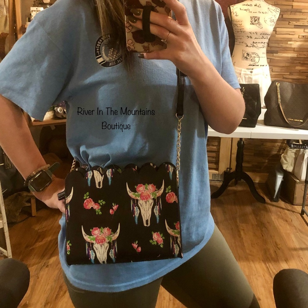 🥳HP🥳 NWT! LAST ONE! Free Spirit Steer Boho Crossbody Clutch - Picture 5 of 6